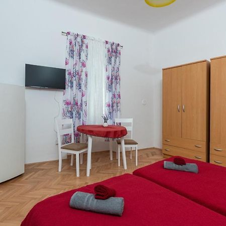 Fatoric Rooms Poreč Eksteriør billede