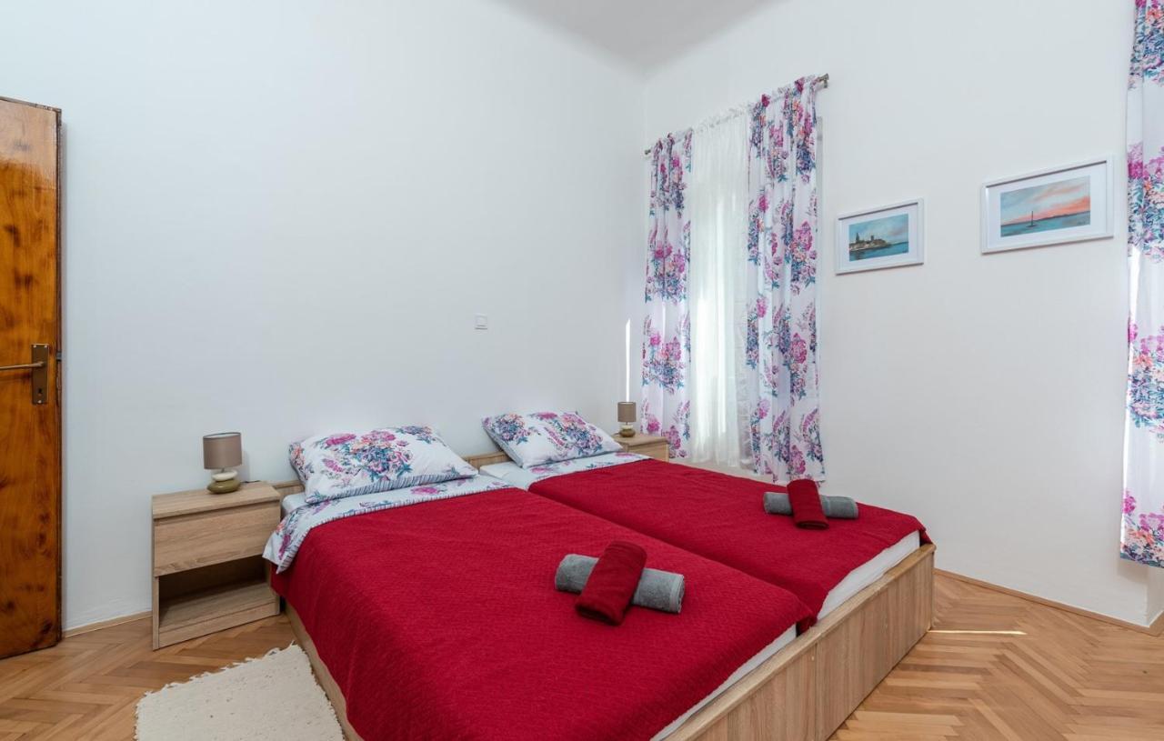 Fatoric Rooms Poreč Eksteriør billede